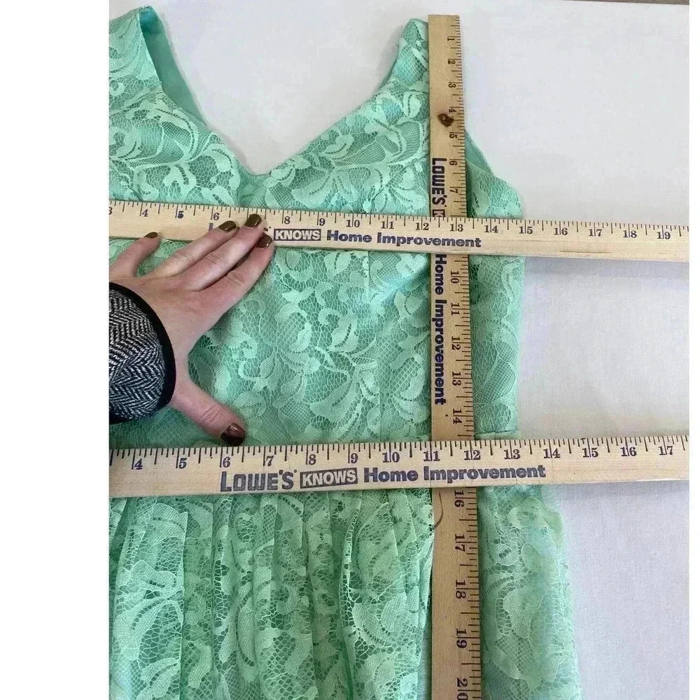 Mint Green Lace A-line Dress, Size Small w/ removable Sash & Built in Bra - Picture 10 of 11